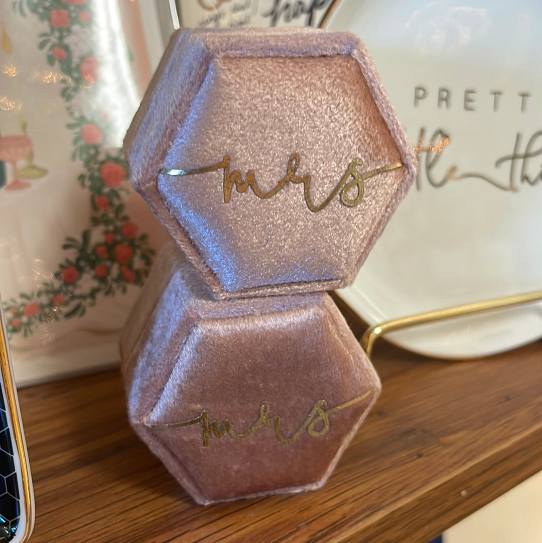 Mrs Ring Box
