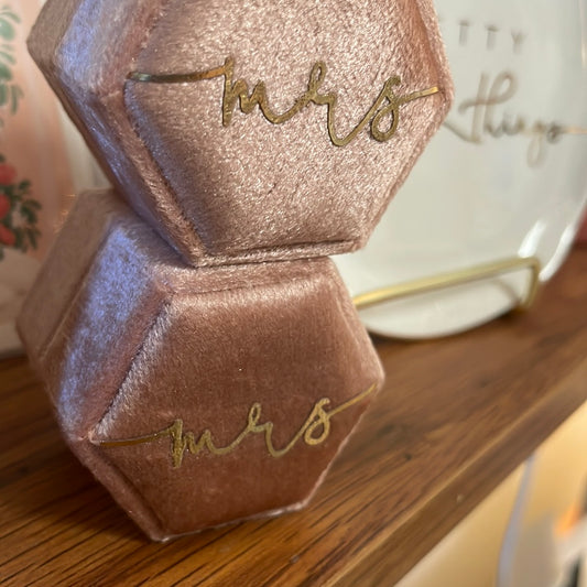 Mrs Ring Box